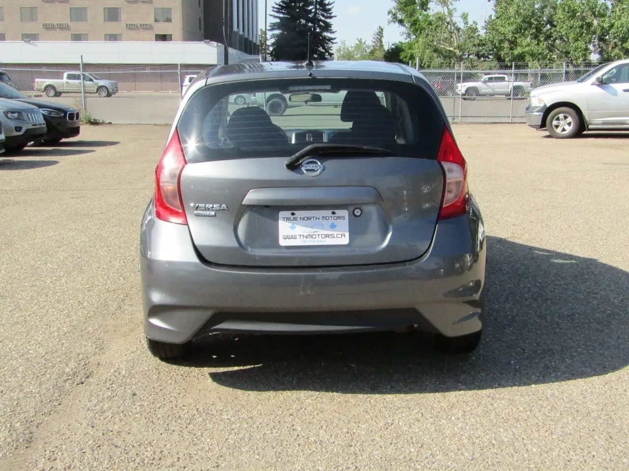 Nissan Note снимка Nissan Note