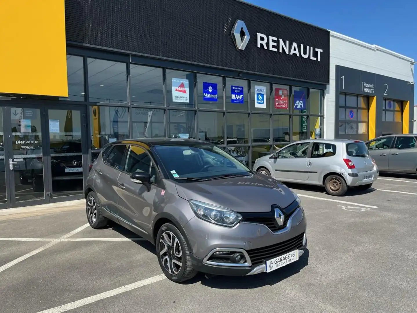 Renault Captur Helly Hansen dCi 90 EDC HELLY-HANSEN Gris - 2