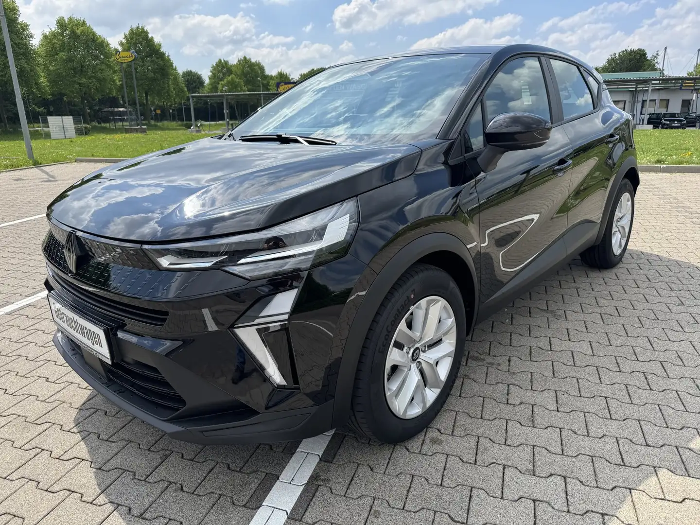 Renault Captur II 1.0 TCe 90 Evolution (EU 6e) Schwarz - 1
