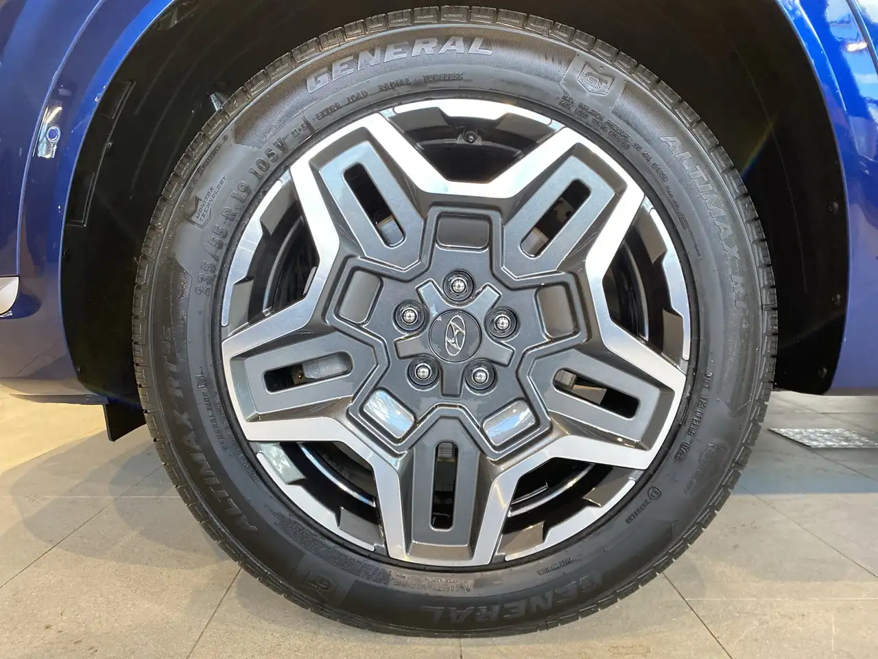 Hyundai SANTA FE снимка Hyundai SANTA FE