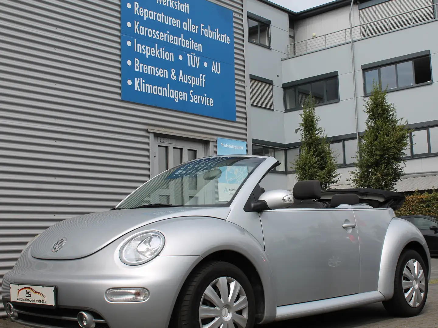 Volkswagen New Beetle 1.6 Highline, Neu TÜV+AU ,Klima Grau - 1