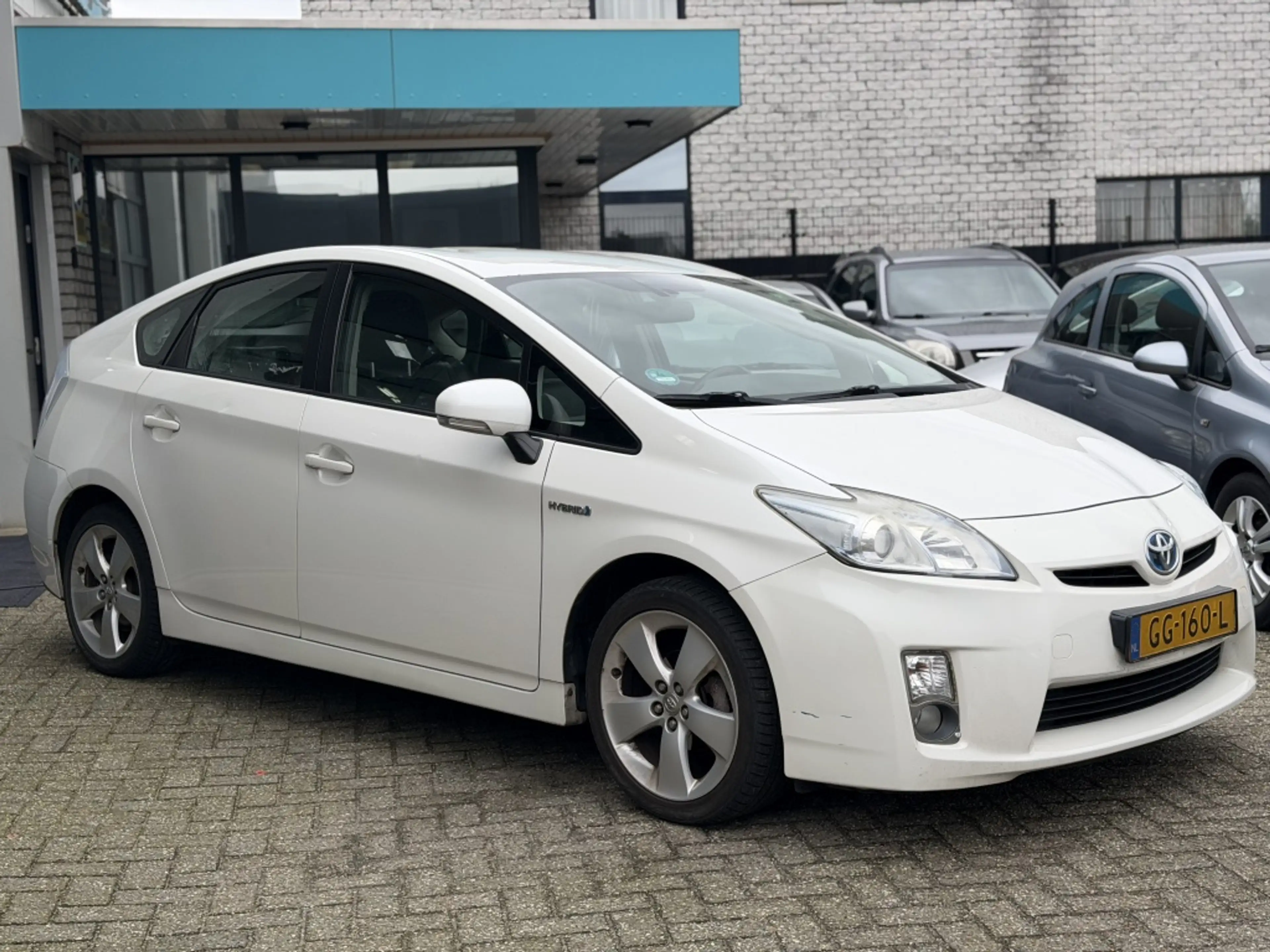 Toyota Prius 1.8 Aspiration — photo 3