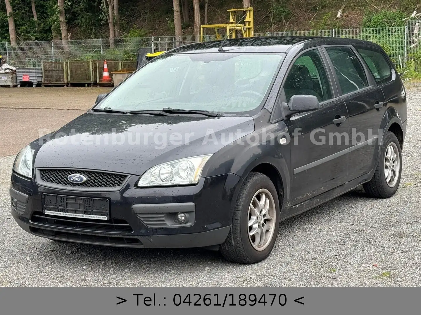 Ford Focus 1.6*TURNIER*KLIMAAUTOMATIK*PDC*AHK* Schwarz - 1