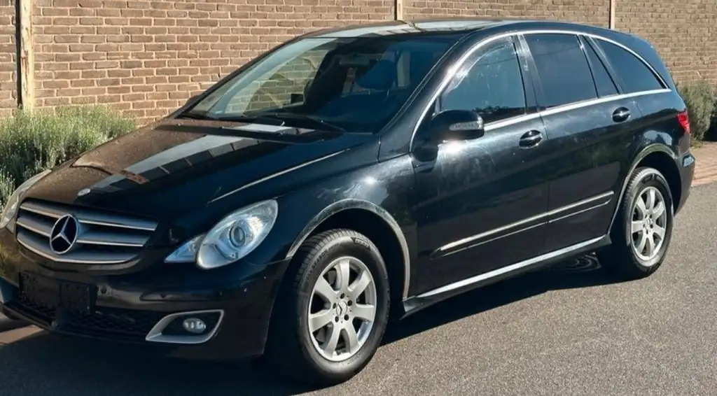 Mercedes-Benz R 320 2006 из Европы — купить под ключ