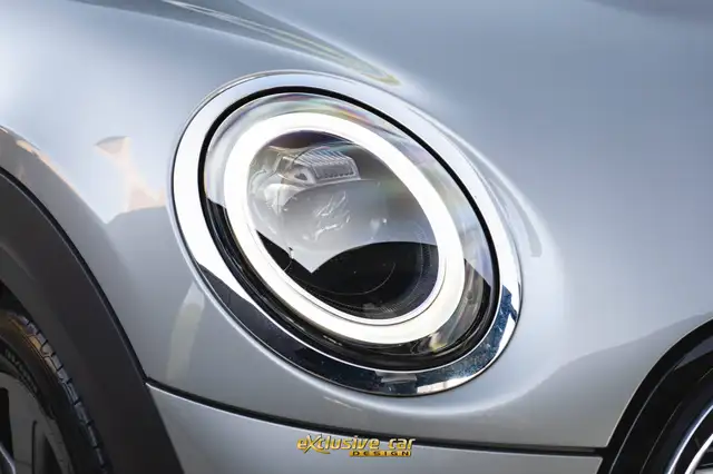 Mini Hatch view 10