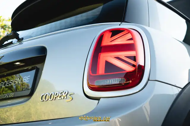Mini Hatch view 11