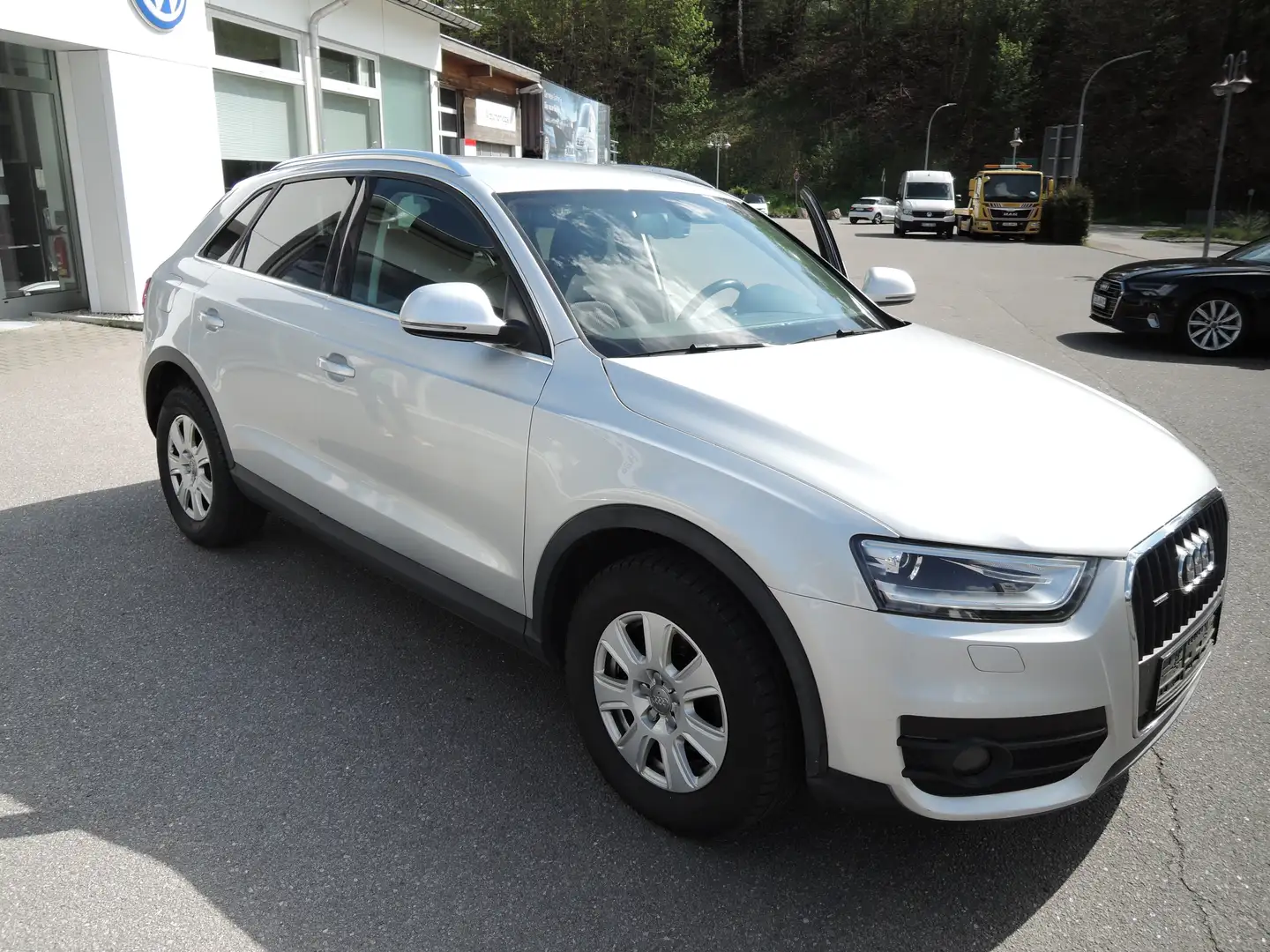 Audi Q3 Q3 2.0 TFSI quattro S tronic Silber - 2