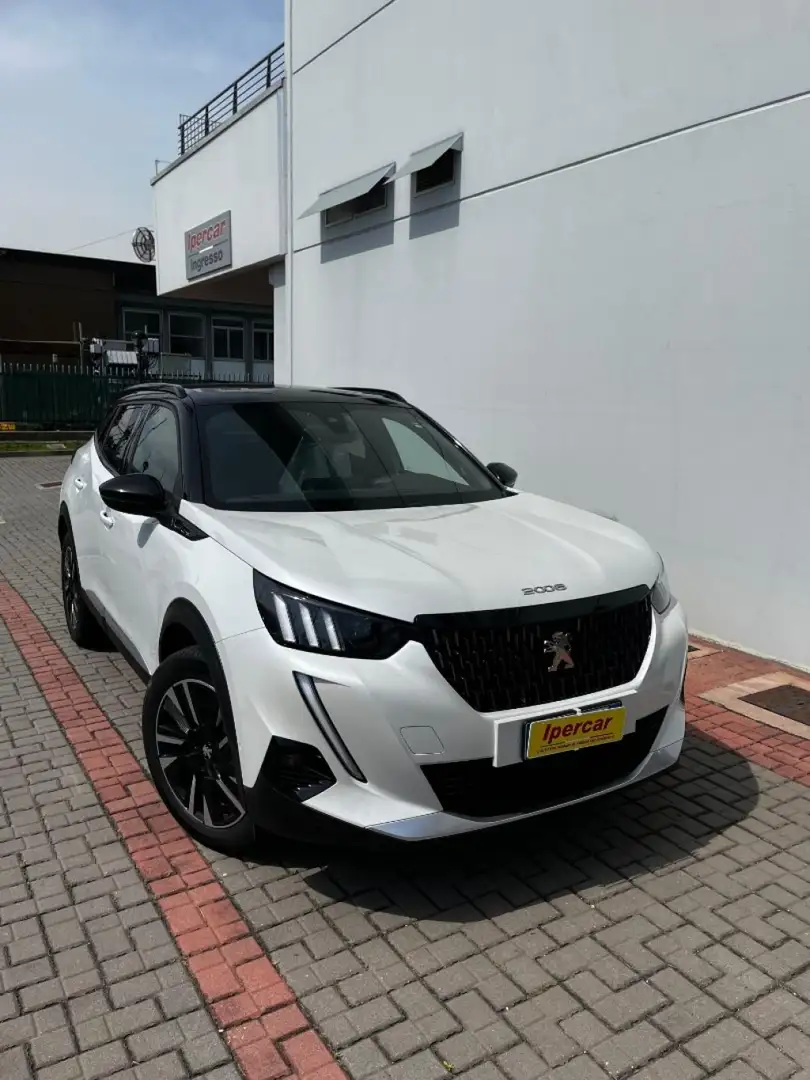 Peugeot 2008 PureTech 130 S&S GT Line Blanc - 2
