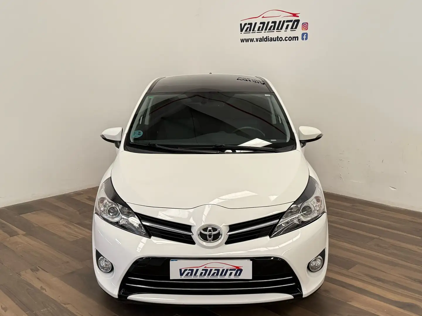 Toyota Verso 130 Business 5pl. Blanco - 2