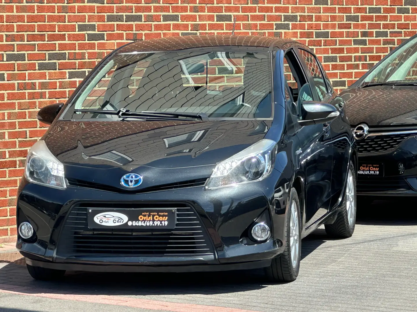 Toyota Yaris // CARNET D’ENTRETIEN COMPLET // Nero - 2