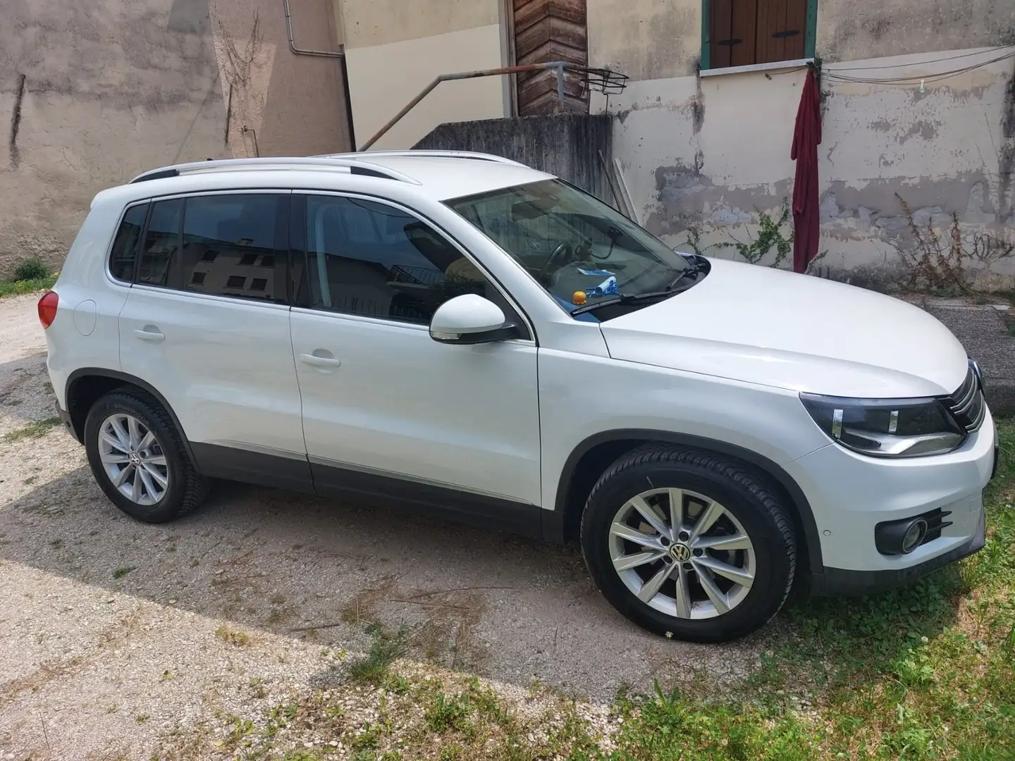 Volkswagen Tiguan 2.0 tdi bm Sport&Style 110cv - 1