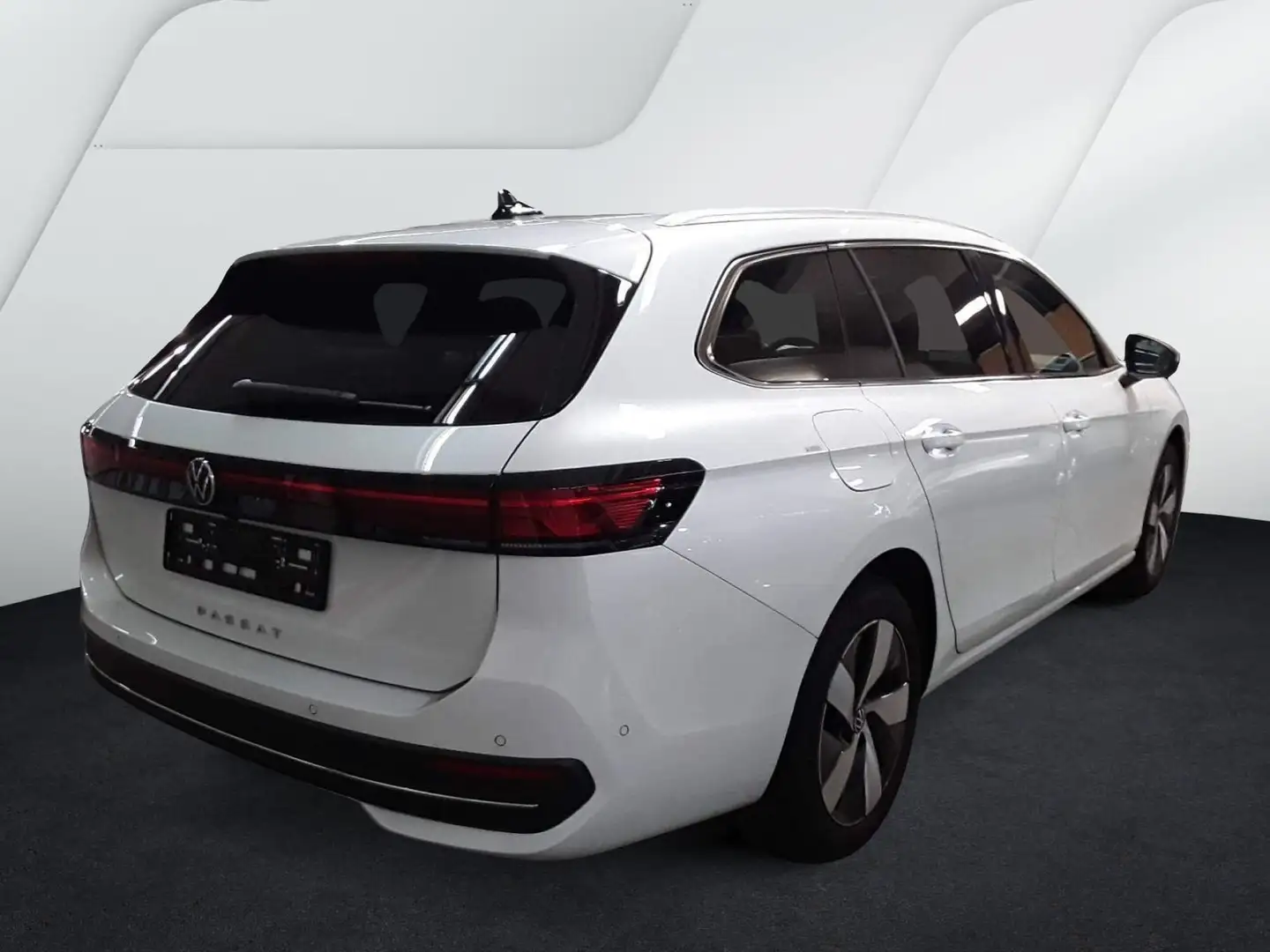 Volkswagen Passat Variant 2.0 TDI DSG Business DAB+ IQDrive Weiß - 2