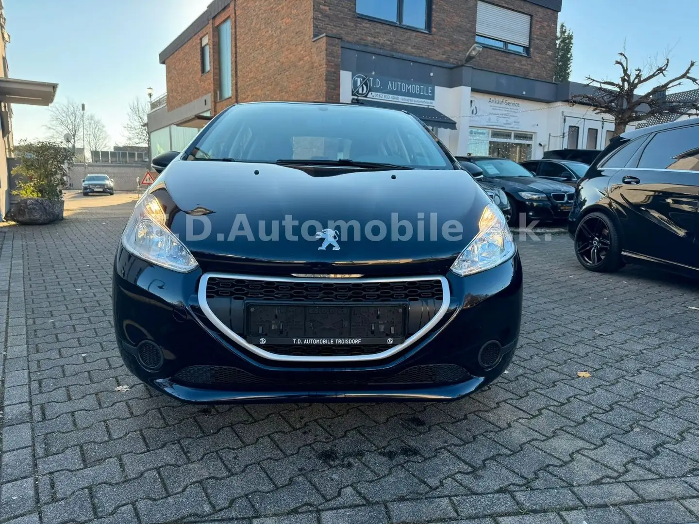 Peugeot 208 Access/Tüv Neu/Insp. Neu/ Bleu - 2