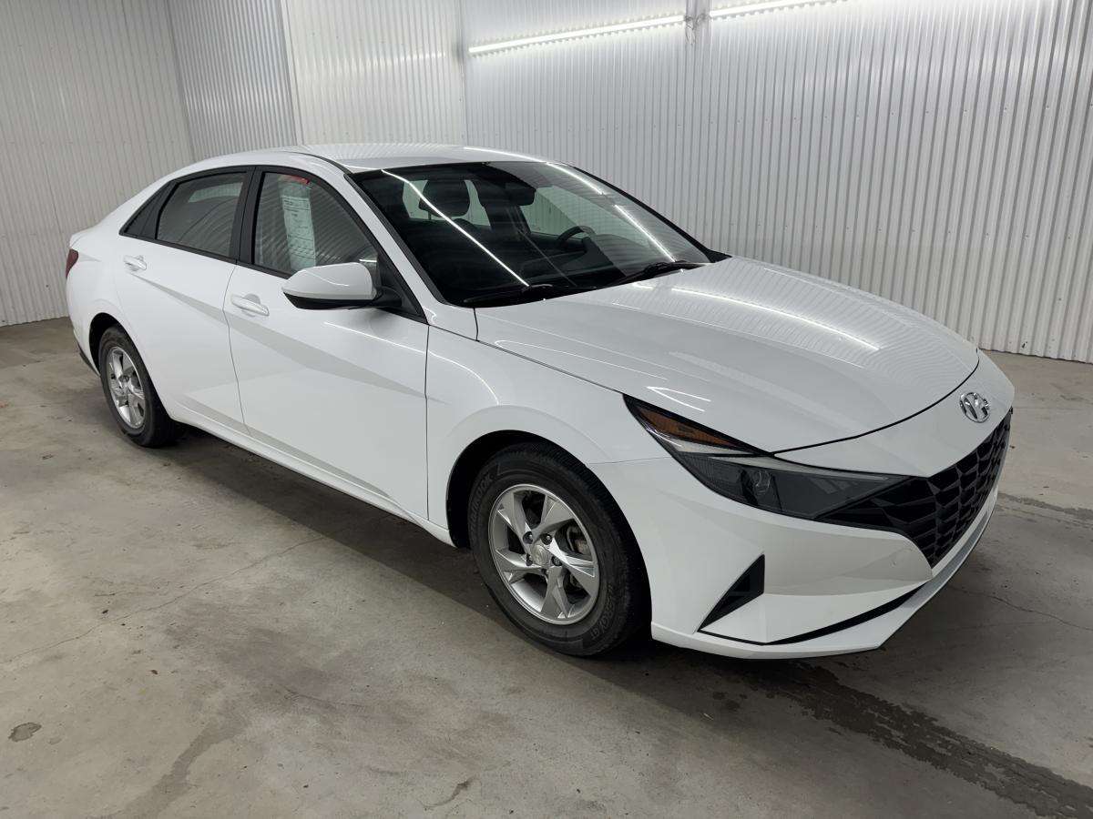 2023 Hyundai Elantra Essential Mags A/C Caméra — снимка 1