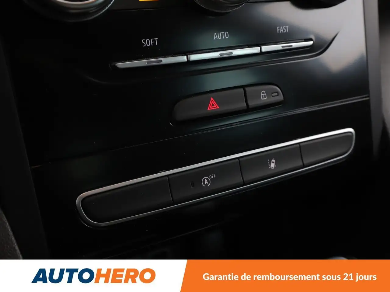 Renault Megane Berline — photo 38