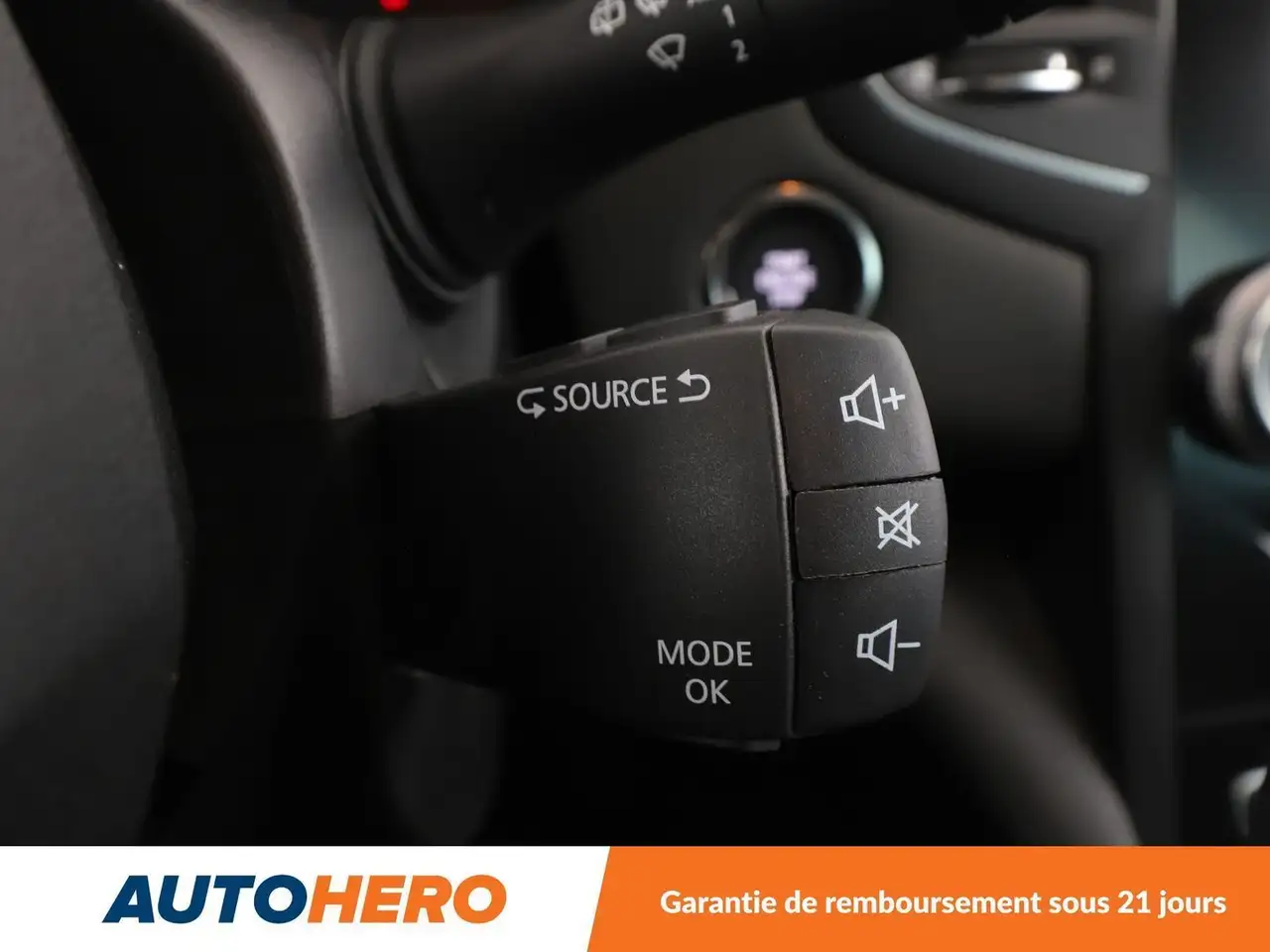 Renault Megane Berline — photo 23