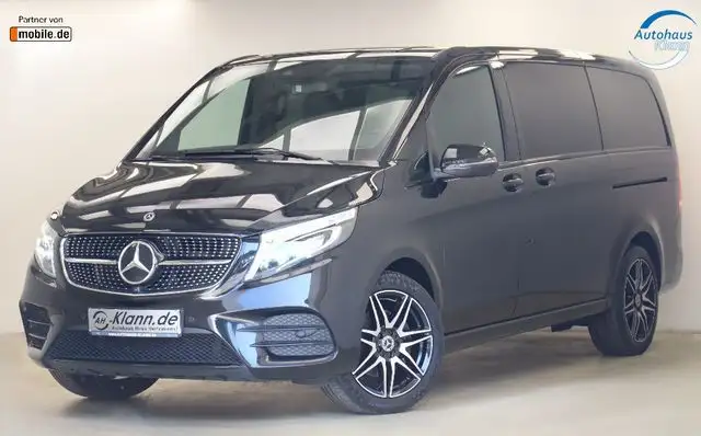 Mercedes-Benz V 300 view 3