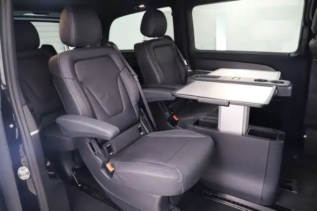 Mercedes-Benz V 300 view 12