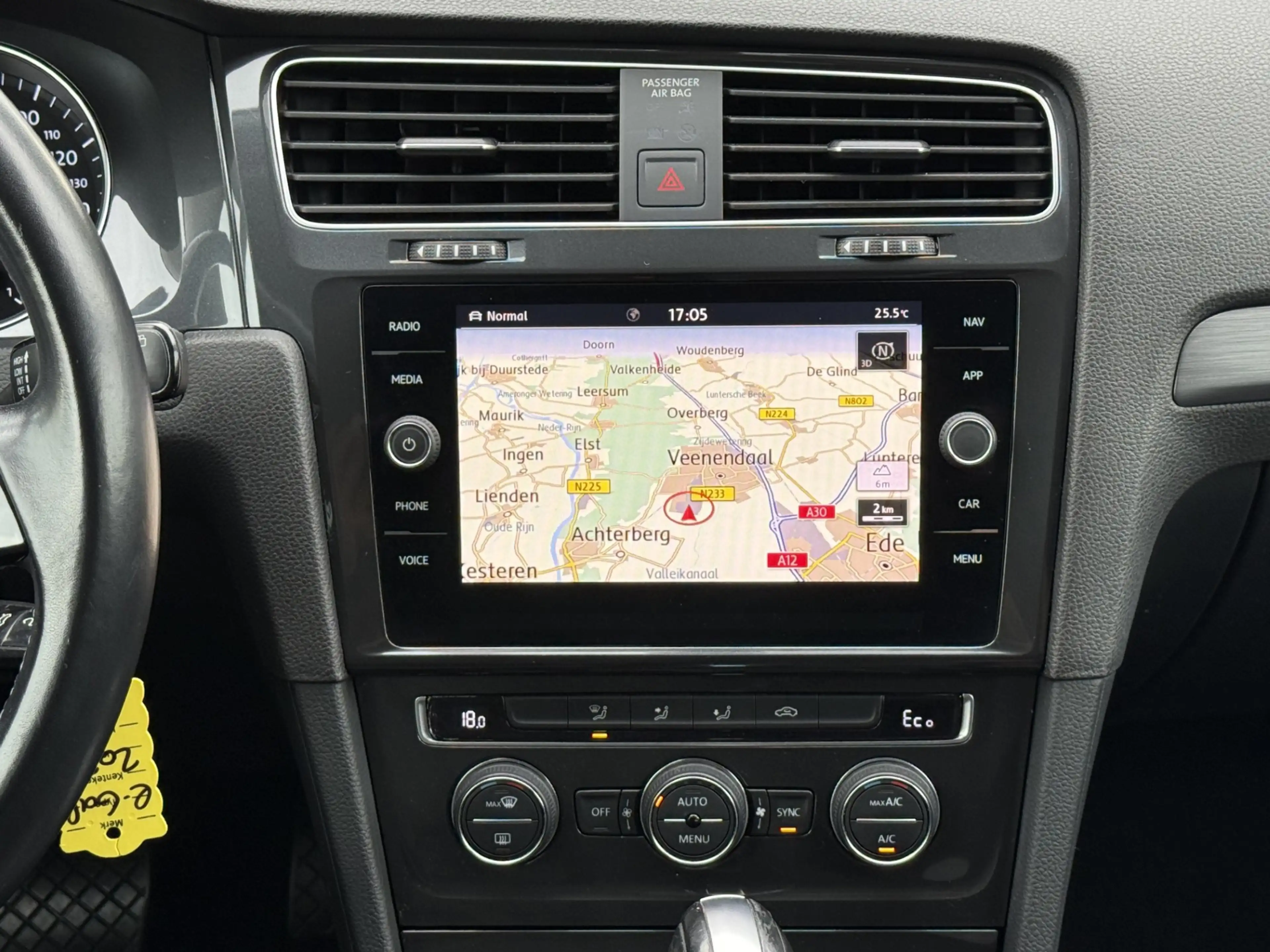 Volkswagen e-Golf E-DITION — photo 14