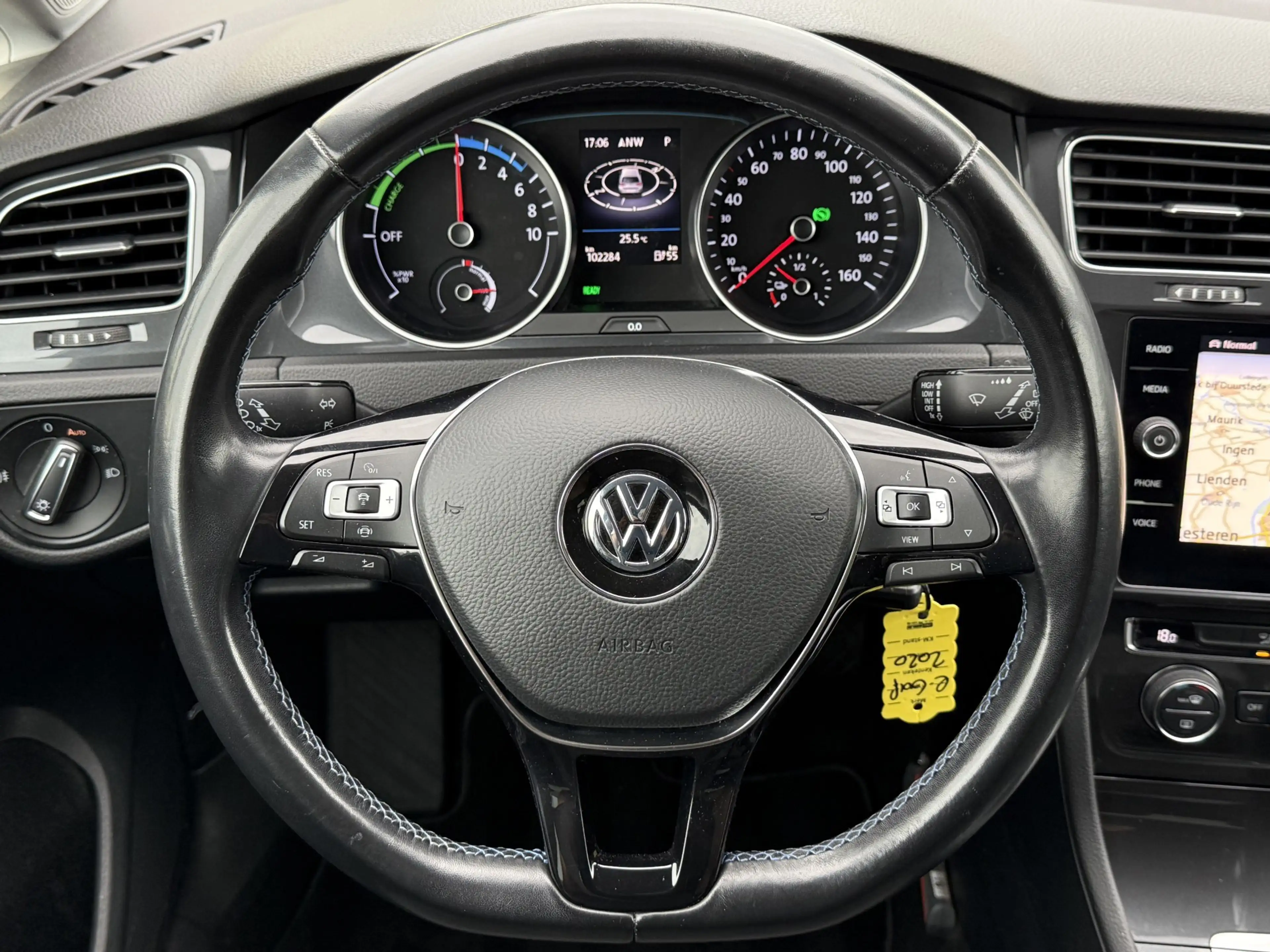 Volkswagen e-Golf E-DITION — photo 15