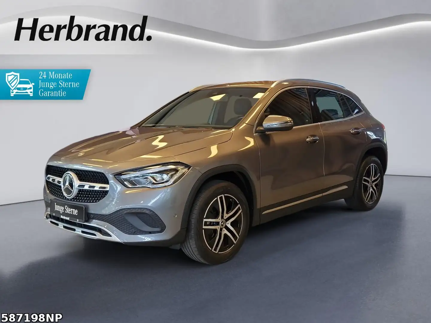 Mercedes-Benz GLA 200 d Progressive Grau - 1