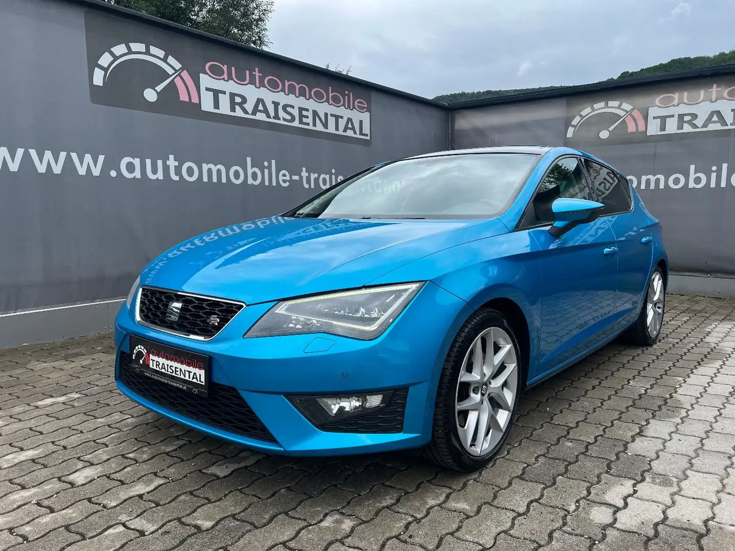 SEAT Leon FR 1,8 TSI FR Blau - 1
