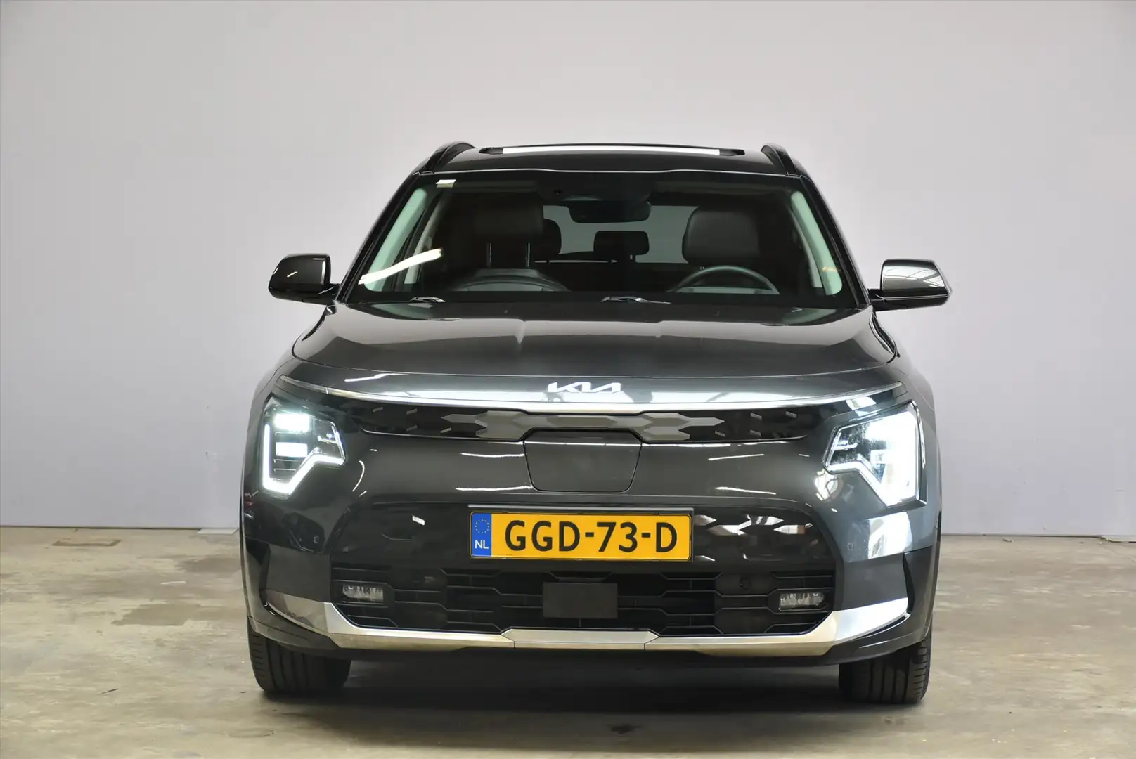 Kia e-Niro 64,8 kWh 204pk Aut ExecutiveLine Gris - 2