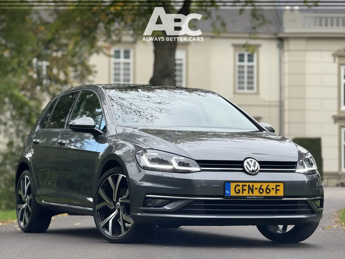 Volkswagen Golf 1.4 TSI Highline R-line Pano-dak Grau - 1