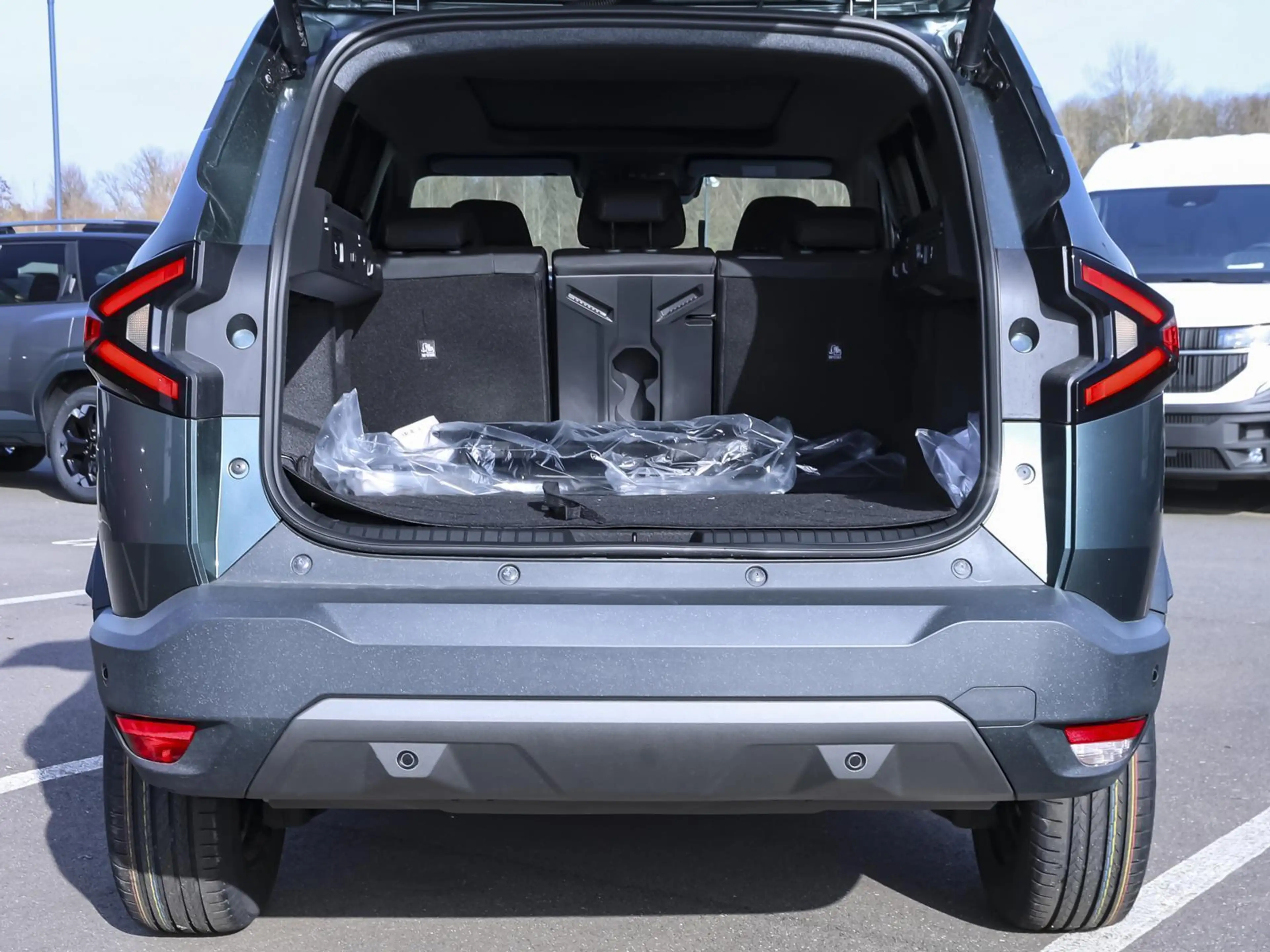Dacia Bigster Extreme ECO-G 140 SD NAVI SHZ PDC eHeck — photo 8