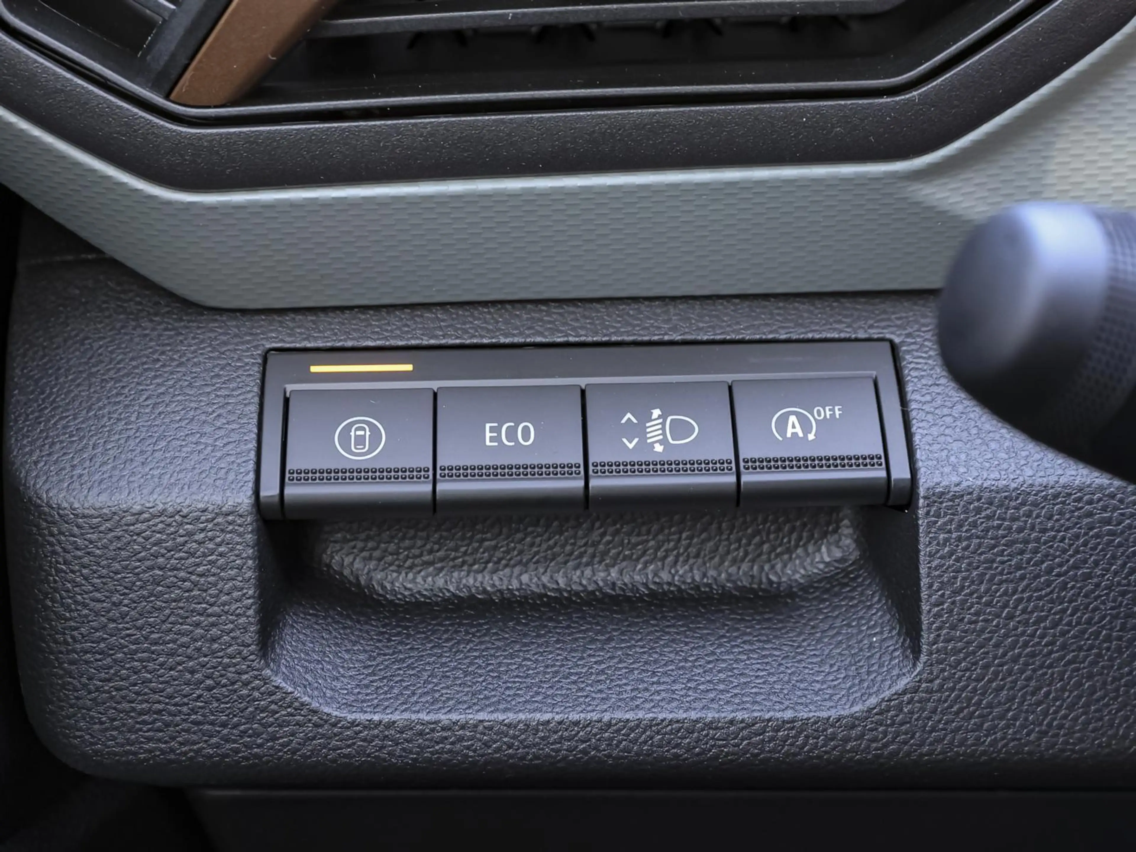 Dacia Bigster Extreme ECO-G 140 SD NAVI SHZ PDC eHeck — photo 15