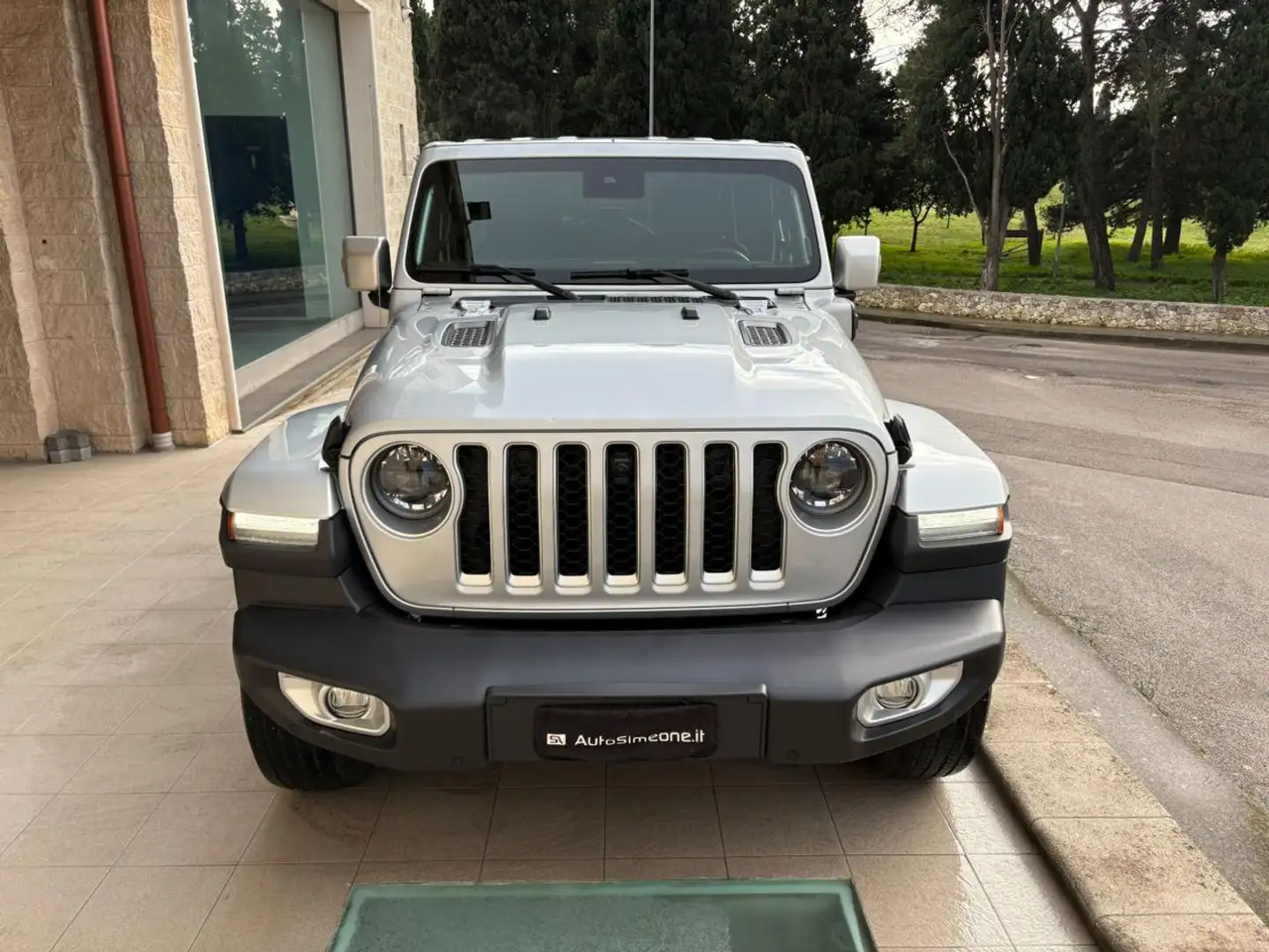 Jeep Wrangler Unlimited 2.0 PHEV ATX 4xe Sahara Overland Grigio - 2
