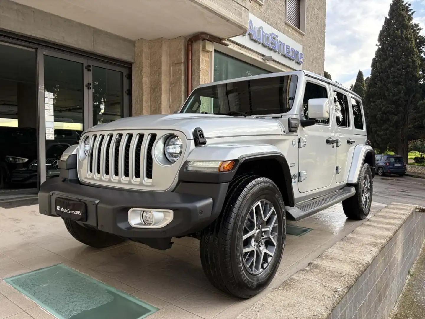 Jeep Wrangler Unlimited 2.0 PHEV ATX 4xe Sahara Overland Grigio - 1