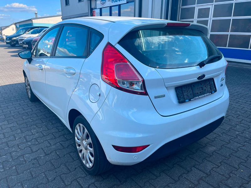 Ford Fiesta Trend 100 PS mit Automatik — photo 6