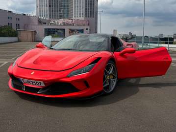 F8 Spider 2022