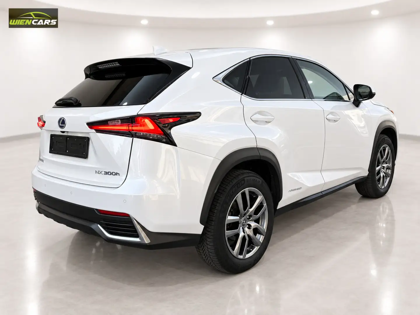 Lexus NX 300 h Executive*E-Four*PANO*ACC*Leder*NAVI*LED* Weiß - 2