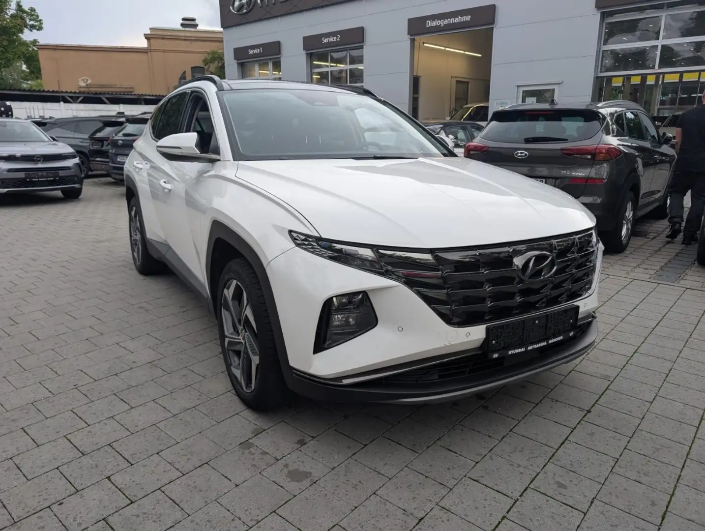 Hyundai TUCSON 1.6 T-GDI Trend ACC  Pano SpurH LM Weiß - 2