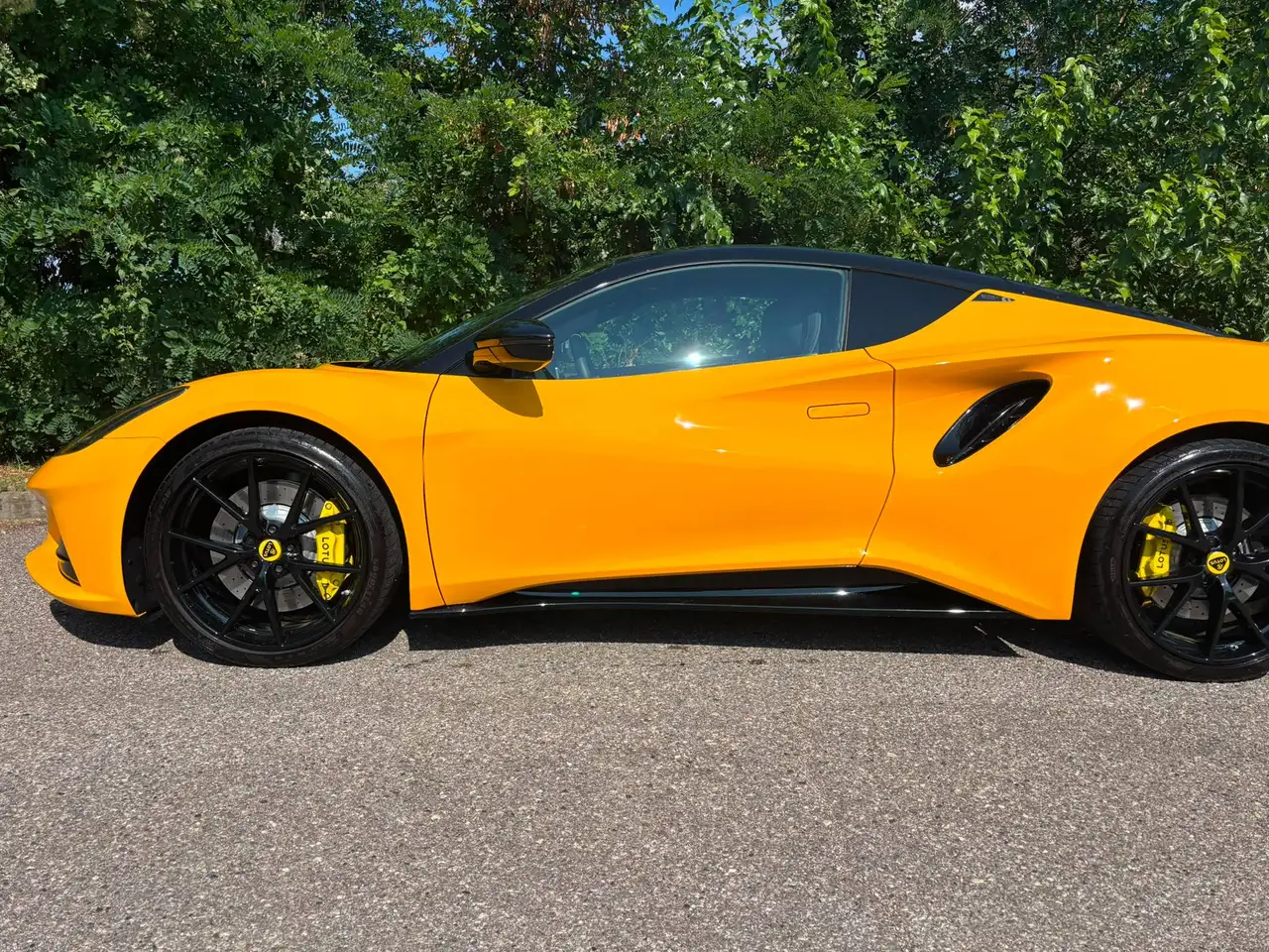 Lotus Emira 2024