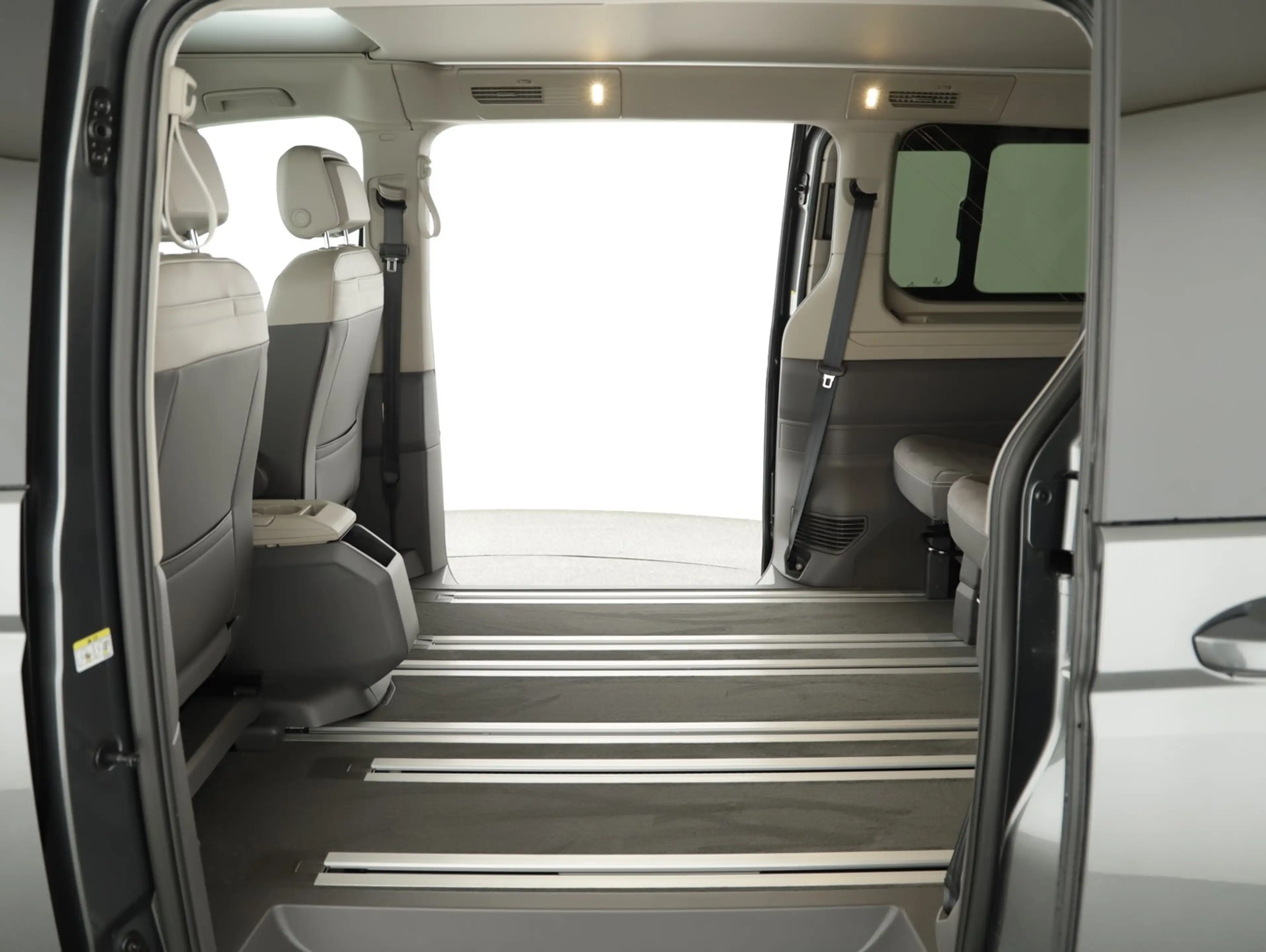 Volkswagen T7 California VW Multivan T7 California eHybrid 180 kW 4M — photo 14