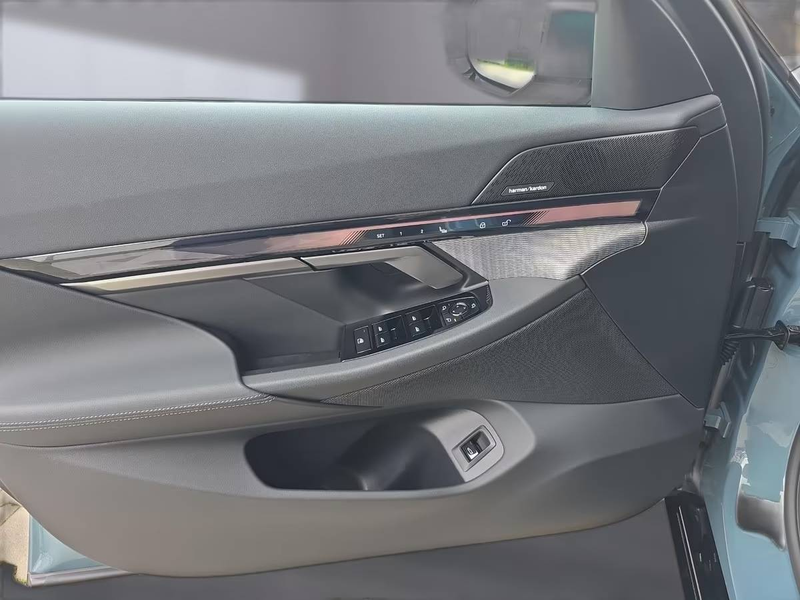 BMW 540 540 d xDrive M Sport — photo 12