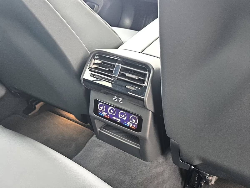BMW 540 540 d xDrive M Sport — photo 8