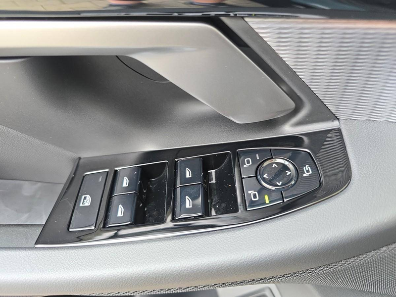 BMW 540 540 d xDrive M Sport — photo 14