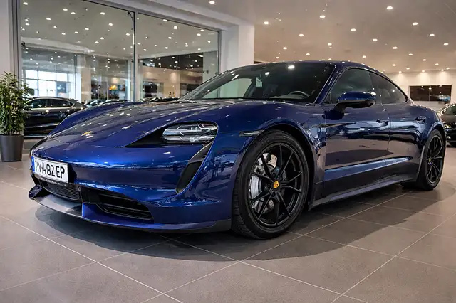 Porsche Taycan Turbo 83,7kWh **APPROVED NEU/SERVICE NEU/Picker...