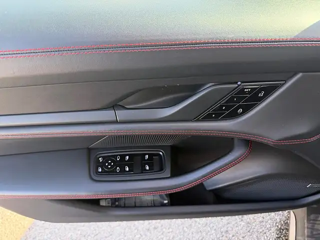 Porsche Taycan Turbo 83,7kWh **APPROVED NEU/SERVICE NEU/Picker... Ansicht 16