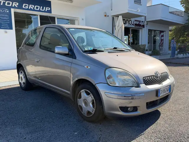 Toyota Yaris view 8