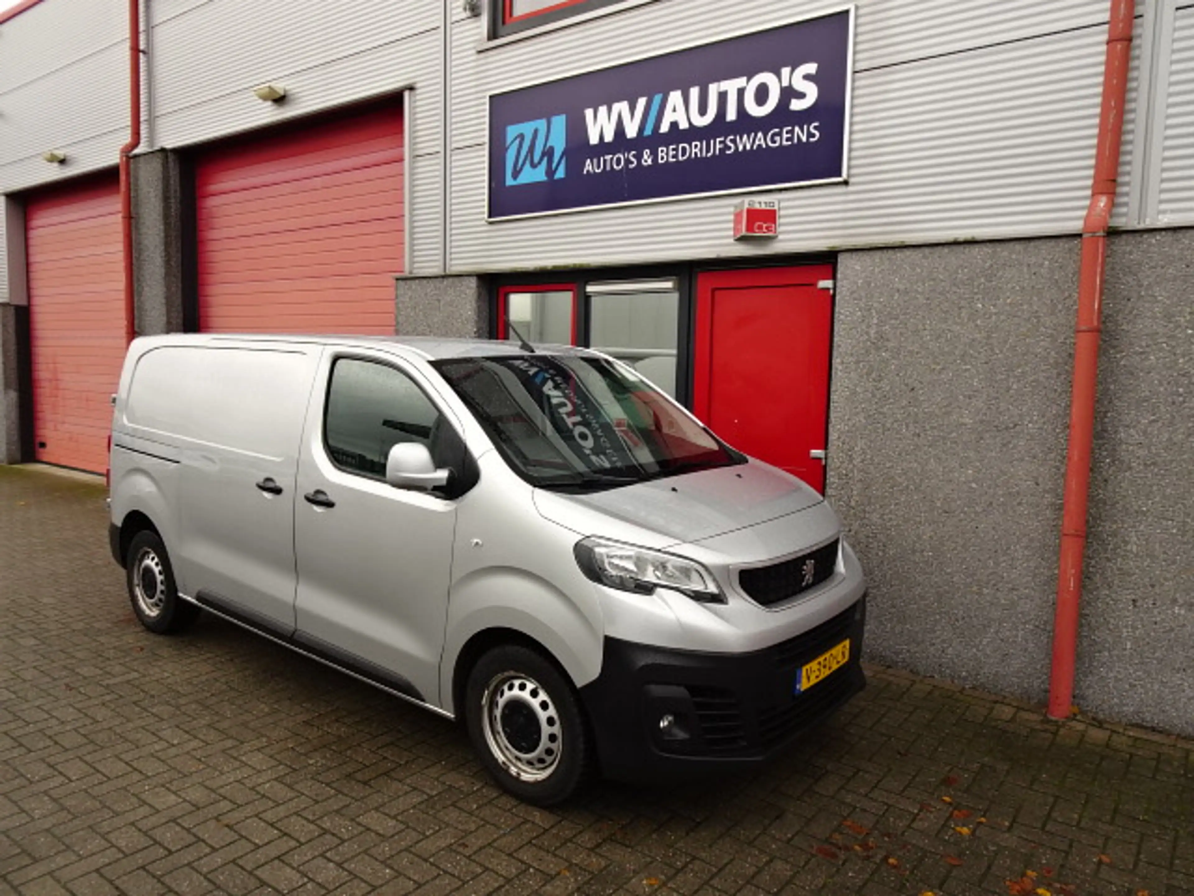 Peugeot Expert 231S 2.0 BlueHDI 120 Premium — photo 4