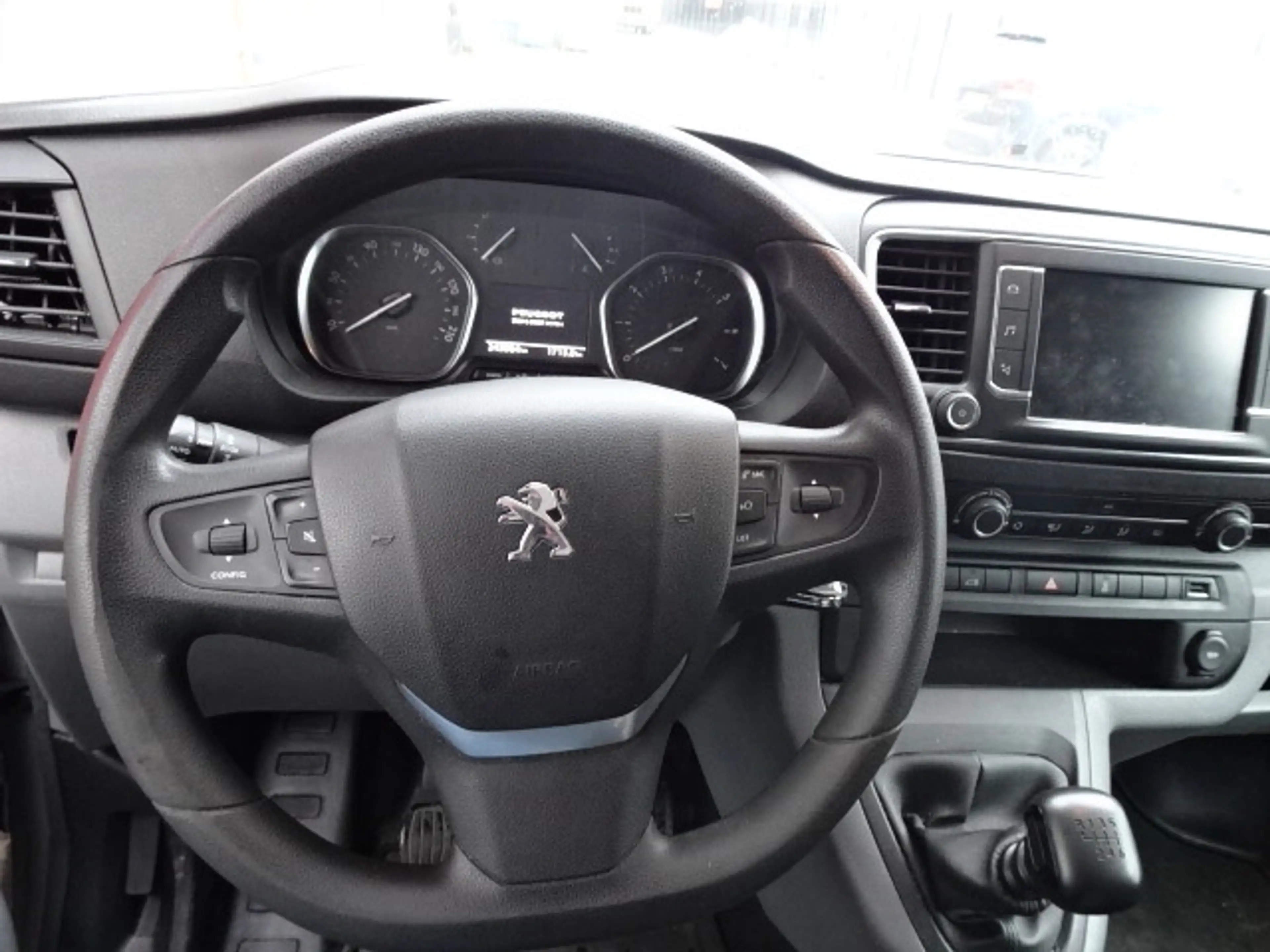 Peugeot Expert 231S 2.0 BlueHDI 120 Premium — photo 12