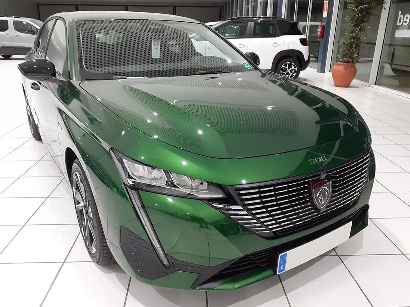 Peugeot 308 1.6 Hybrid Allure Pack EAT8 180 - 1