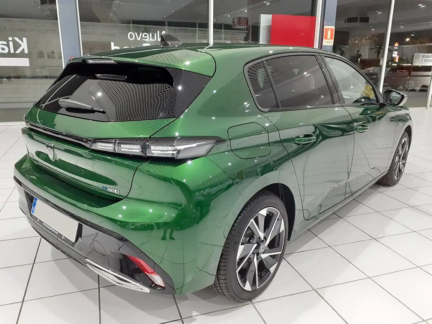 Peugeot 308 1.6 Hybrid Allure Pack EAT8 180 - 2