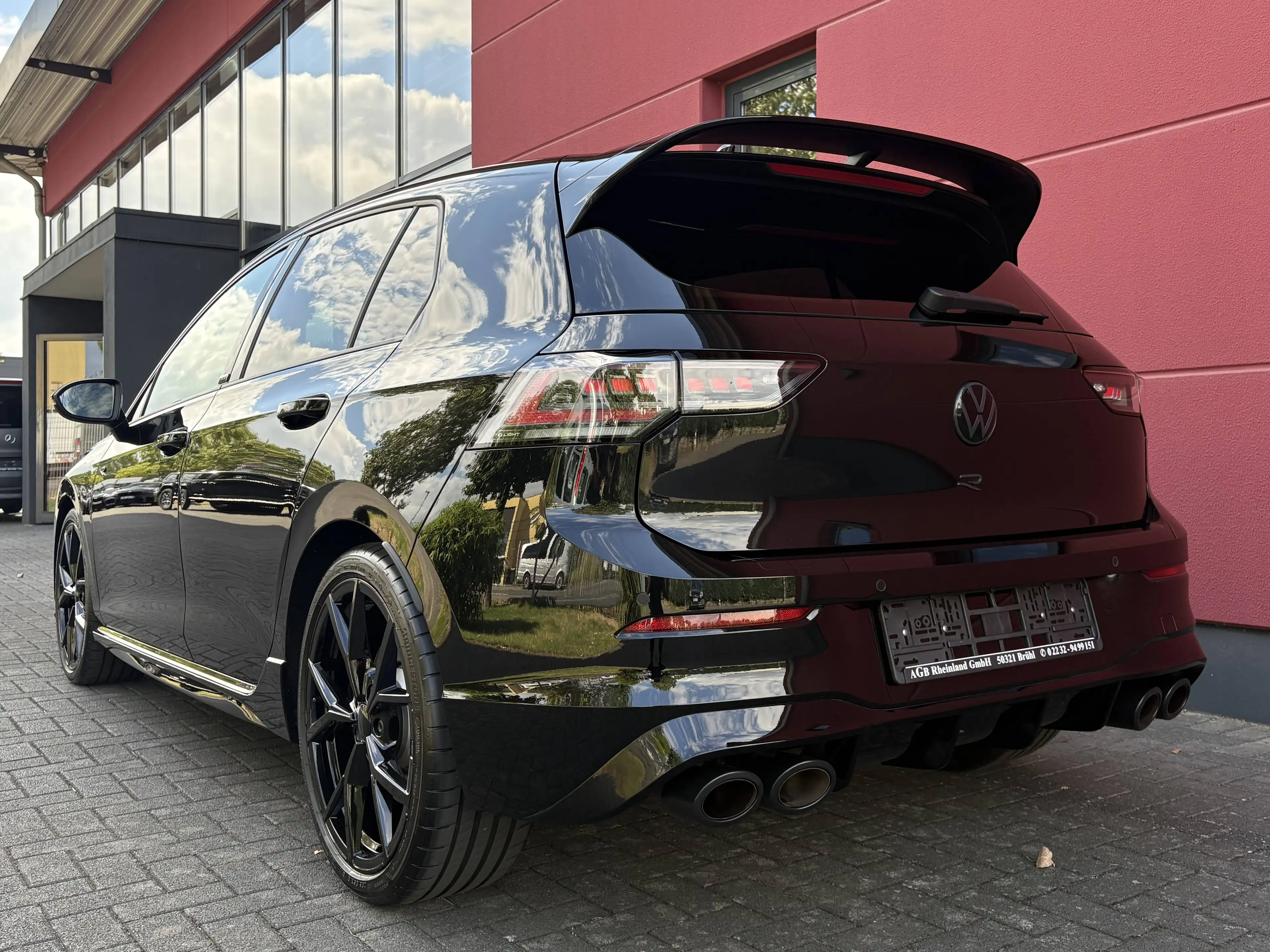 Volkswagen Golf R 2.0 TSI OPF 4MOTION DSG SONDERMODELL BLACK EDITION 333PS LEDERPAKET CARBON 1-HAND TOP* — photo 5