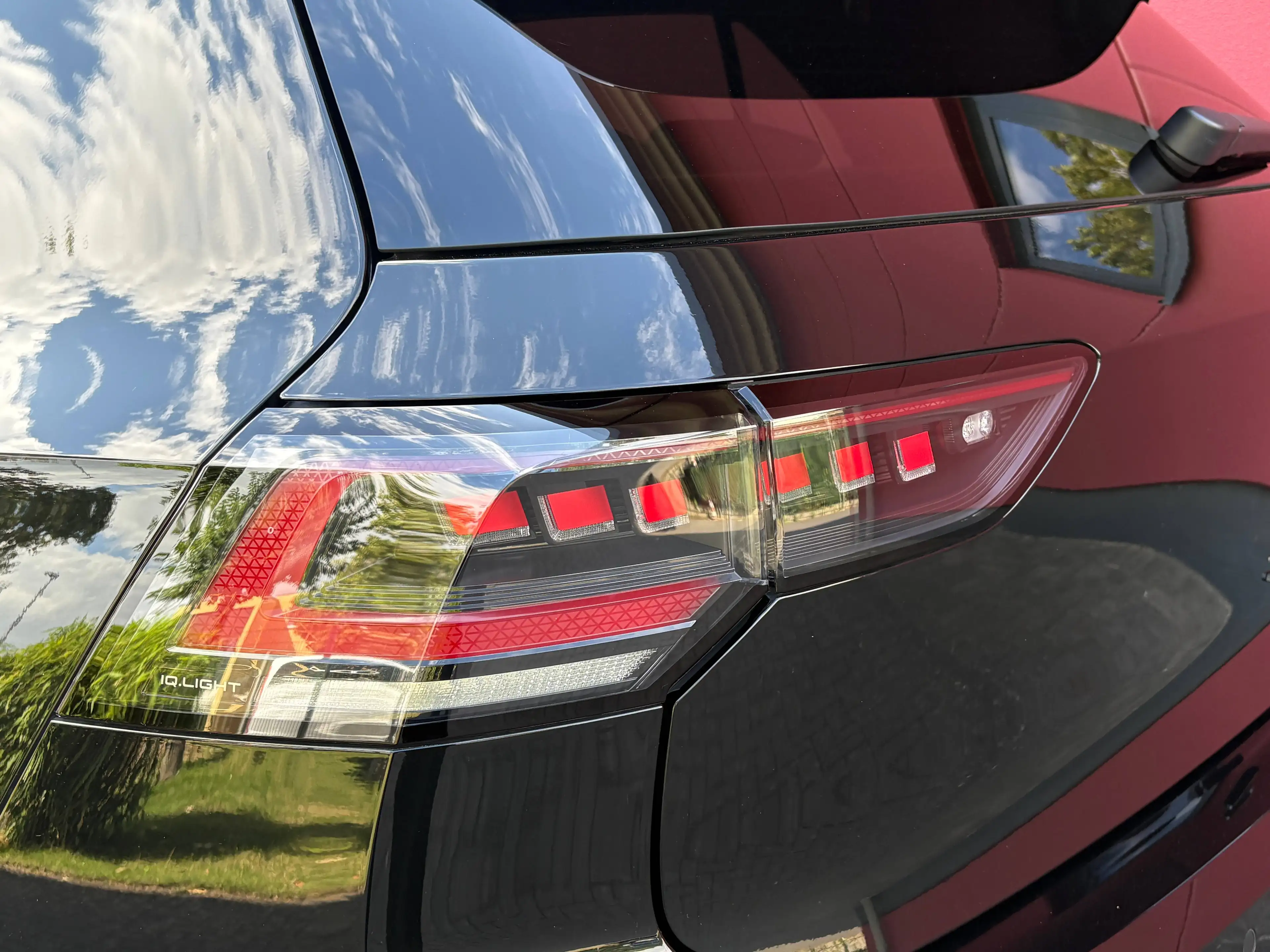 Volkswagen Golf R 2.0 TSI OPF 4MOTION DSG SONDERMODELL BLACK EDITION 333PS LEDERPAKET CARBON 1-HAND TOP* — photo 9